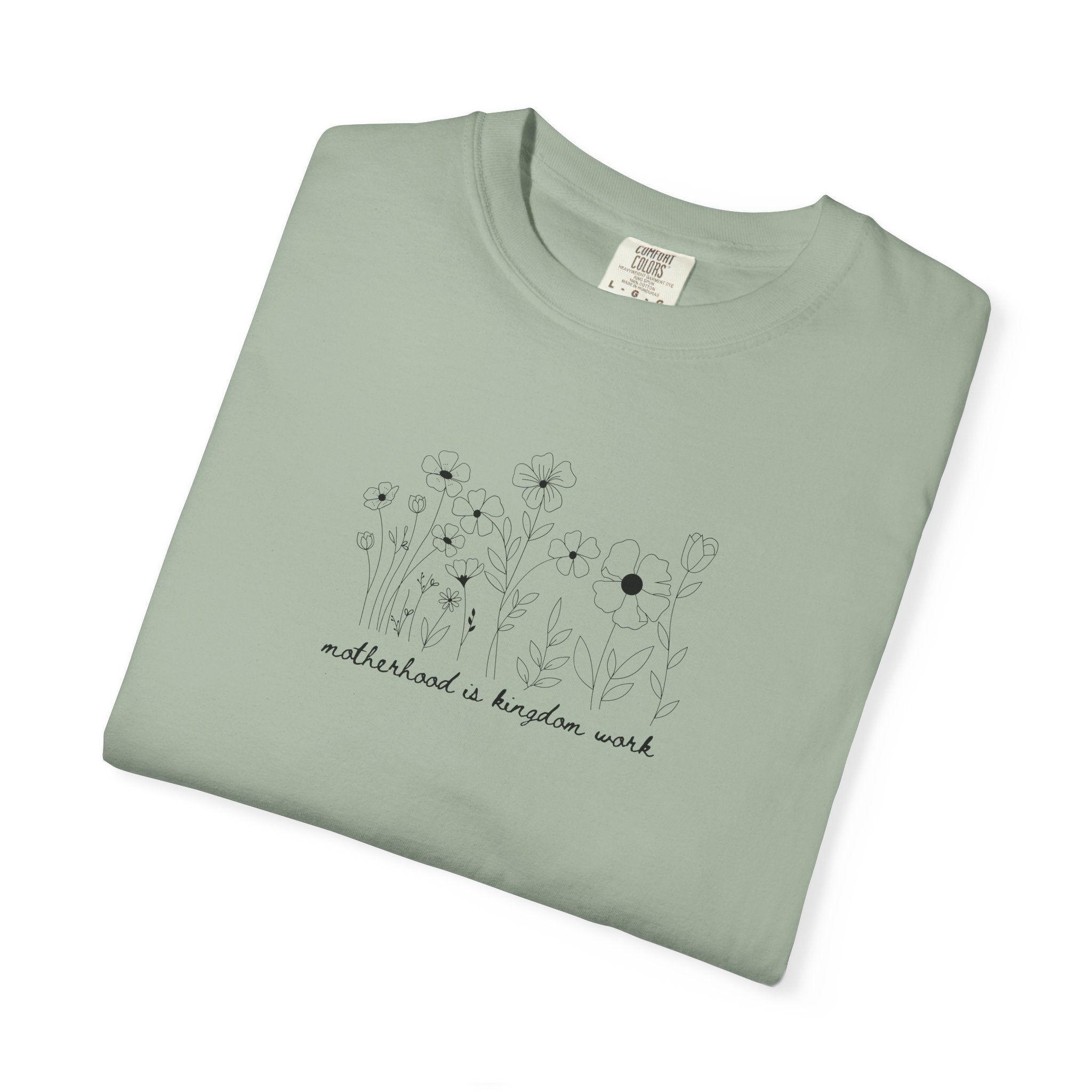 T-Shirt — Minimal Constellation Design “collective & curious souls”