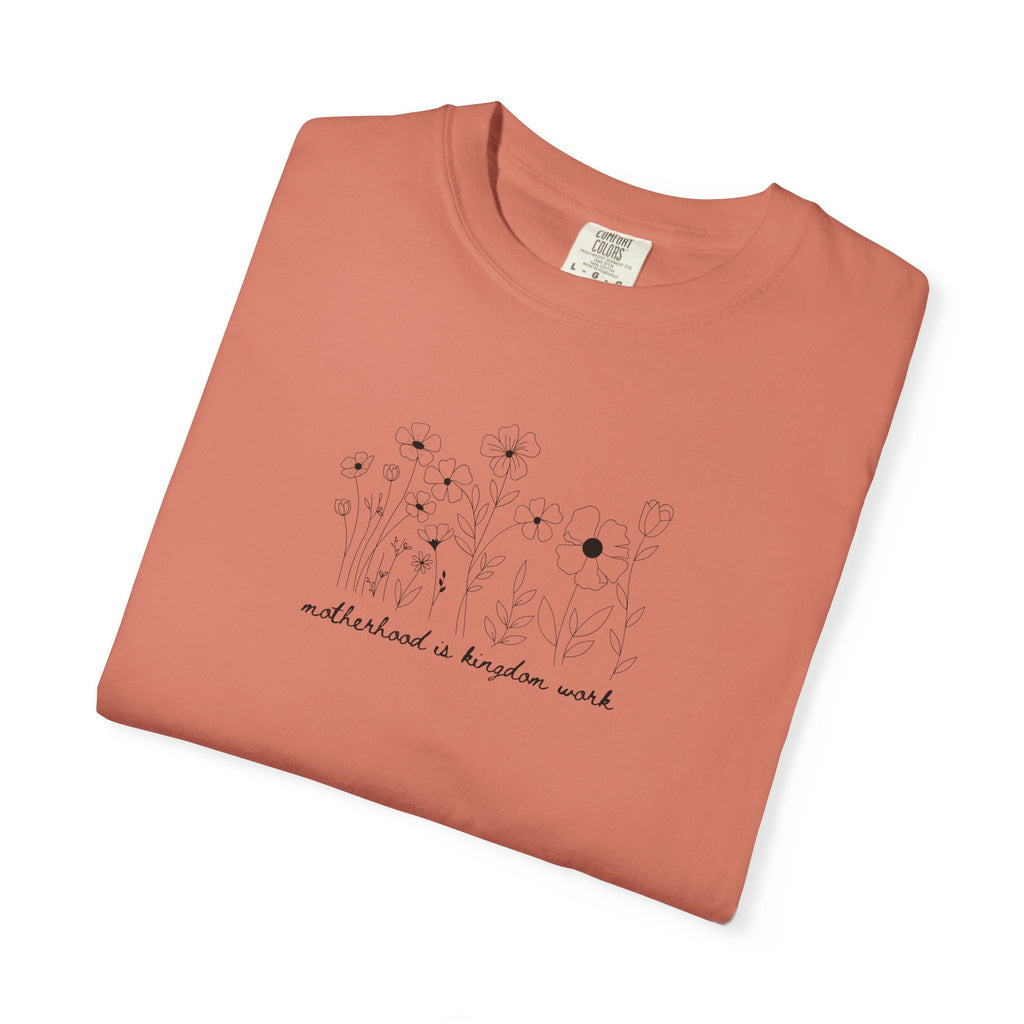 T-Shirt — Minimal Constellation Design “collective & curious souls”